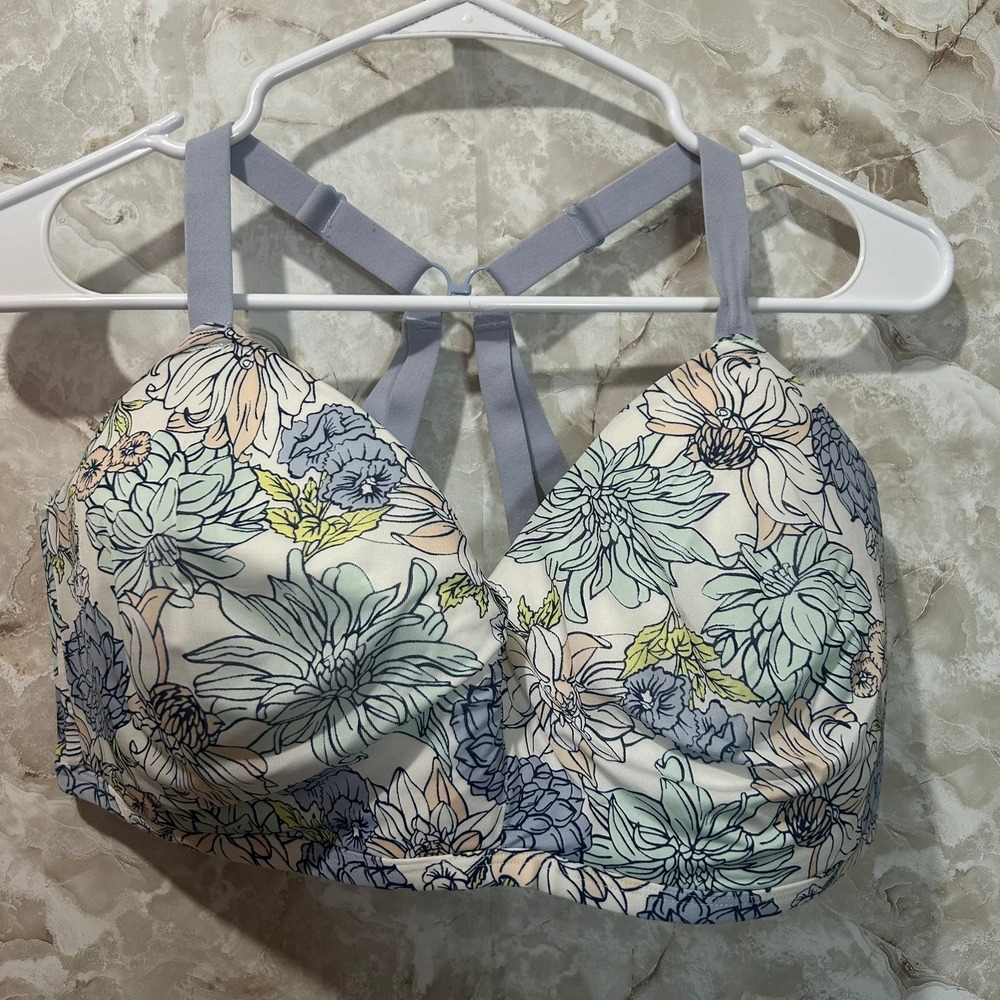 Kindly Floral Print Bra Wireless Comfort Criss Cross Back Size Unknown‎